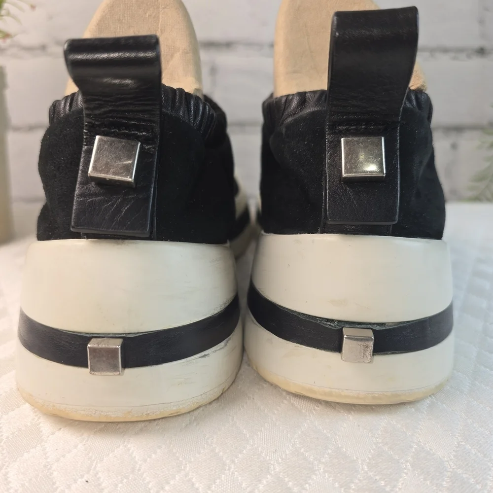 STUART WEITZMAN SLIP-ON BLACK SUEDE SOCK SNEAKER RUCHED ANKLE CHUNKY SOLE 7
